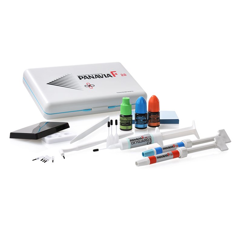 Panavia F 2.0 kit intro  Kuraray - 2,3 ml Pasta A + 2,3 ml. Pasta B + 6 ml Oxiguard II + 4 ml Primer A+ 4 ml Primer B + Alloy Primer.