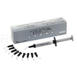 OMNICHROMA FLOW BULK JERINGA Tokuyama - Jeringa de 3 g (1,80 ml) + 10 puntas de aplicación