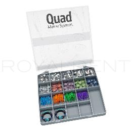 Quad Sectional Matrix System refill kit Q-KHF-00-R  no está incluido el forceps Garrison - 2 anillos Quad azules (1 derecho, 1 izquierdo), 50 bandas firm (10u de cada tamaño), 50 bandas fusión (10u de cada tamaño), 80 cuñas Quad (20u de cada tamaño). 