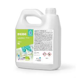 DS200 Concentrado 2% paredes y suelos EXPERTLAB - Botella de 5 litros. Eficaz desde concentraciones al 2%.