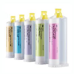 Reposición Imprint 4 fluída 3M - 4 cartuchos de 50 ml, 5 puntas de mezcla Garant amarillas, 5 jeringas intraorales 3M verdes.