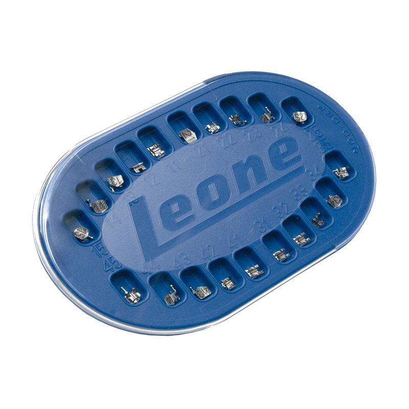 1 caso metal Edgewise 018 Leone - 20 brackets con bola en caninos y 2º premolares,