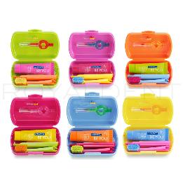 Cepillo de viaje 3 en 1 caja fácil de llevar Curaprox - unidad CS540